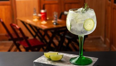 Calorie gin lemon
